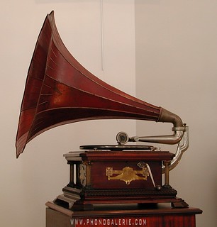gramophone de luxe spain 1909 - 27 | by phonogalerie.com