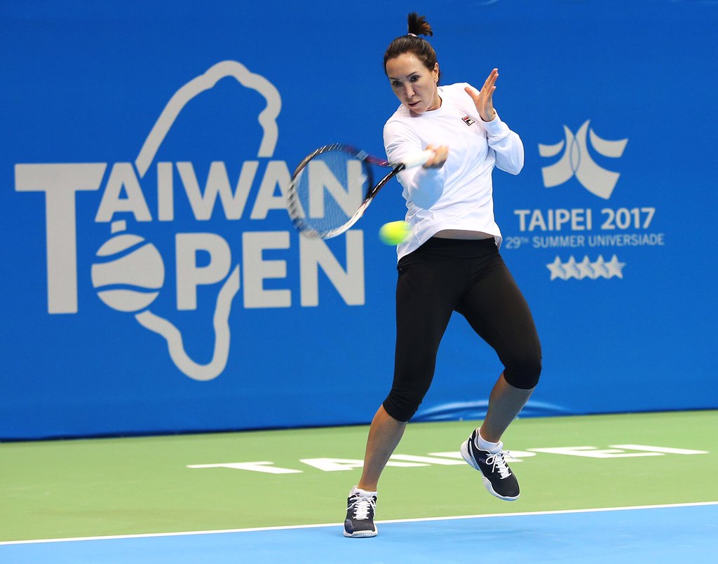 Jelena Jankovic在小巨蛋練球。（台灣公開賽提供）