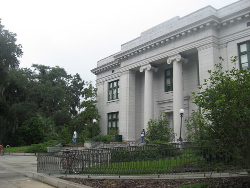 Savannah Public Library | Live Oak Public Libraries Bull Str… | Flickr