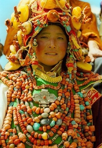 Khampa Tibetan Costume at Litang | The striking and 