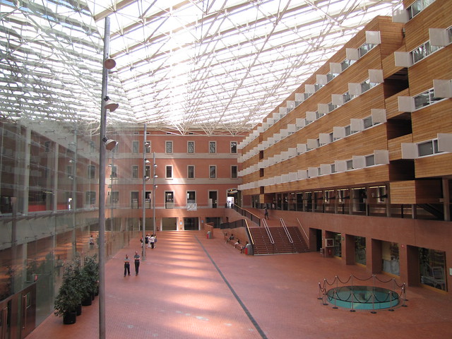 University of pompeu fabra library
