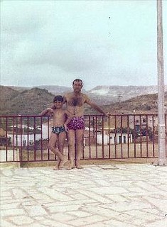 Fotografia de Ignasi Calderé Zurita i Xavier Calderé Bel, cap al 1979.