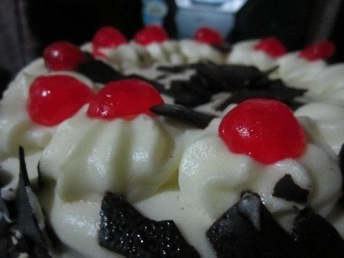 Black Forest Cake Red Ribbon Bakeshop yummy Black Forest Flickr