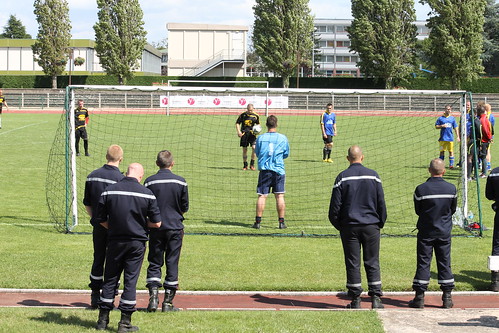 Tournoi Yvelines Fair-Play : le foot réunit les pompiers e… - Flickr