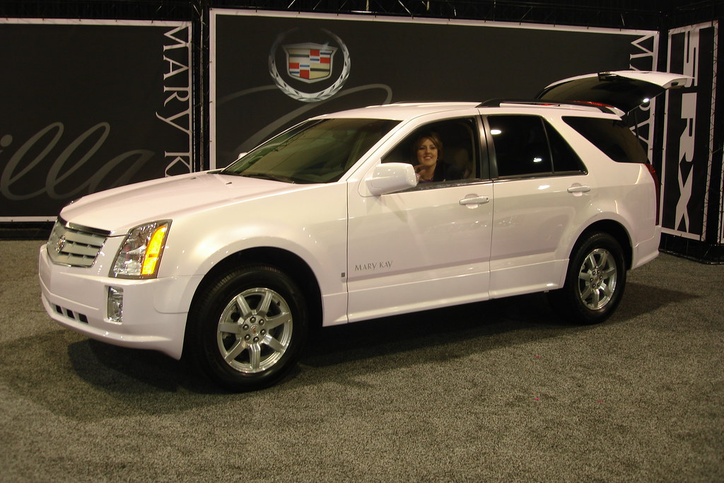 Mary Kay Leadership 2007 | Pink Cadillac SUV | photo jo jo | Flickr