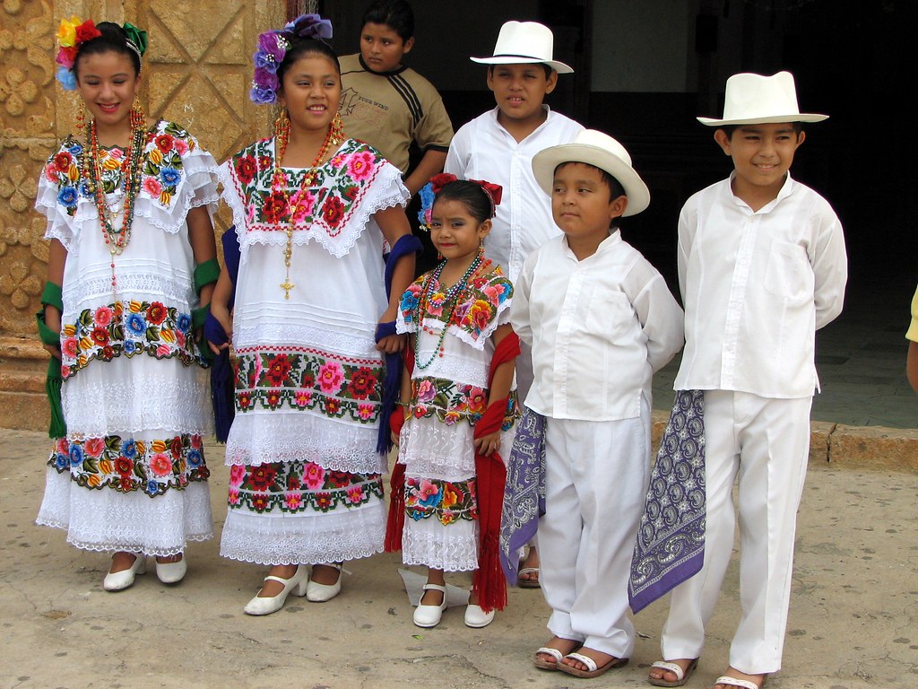 Mayan Children in Traditional Clothing | The group performedâ€¦ | Flickr