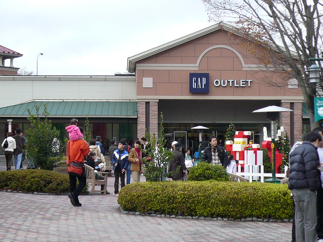 gap outlet premium outlets