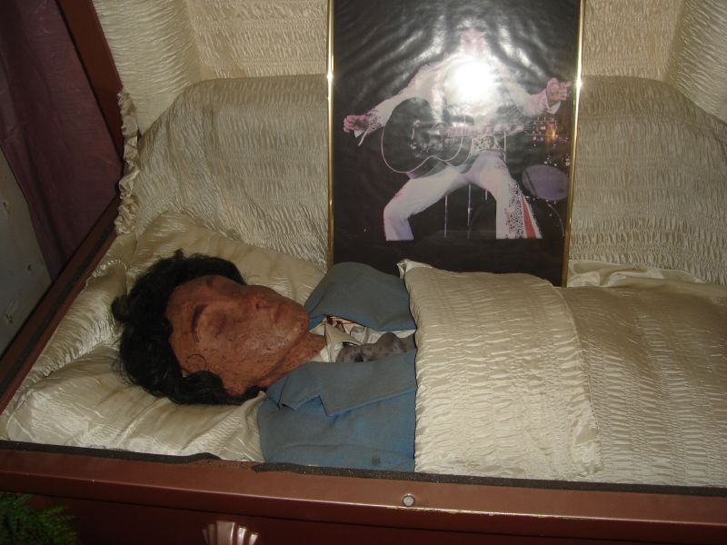 All Sizes Elvis S Corpse Flickr Photo Sharing