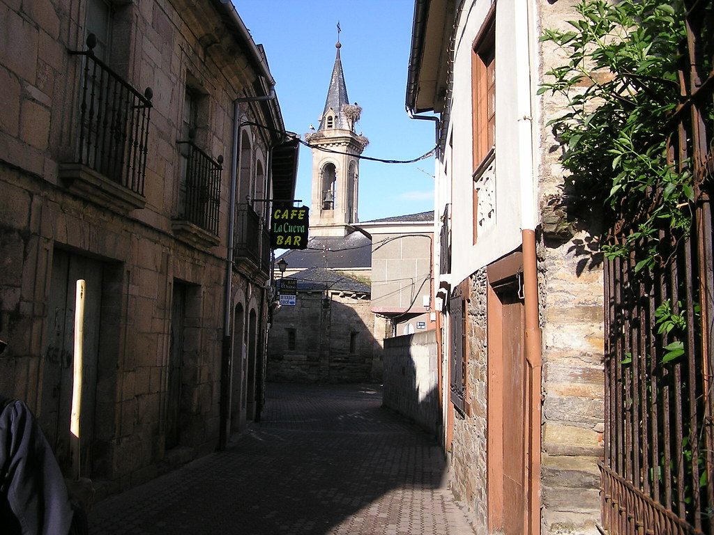 Iglesia Santa Maria de Cacabelos Leon 05