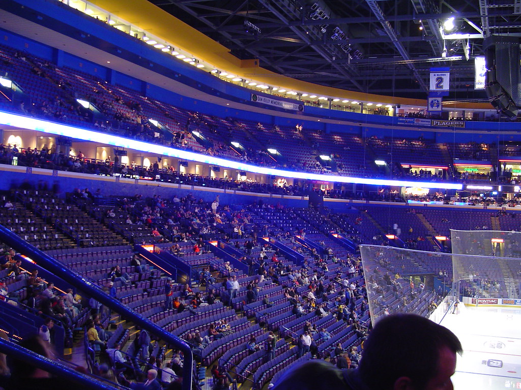 Scottrade Center | St. Louis Blues vs. Vancouver Canucks - I… | Flickr