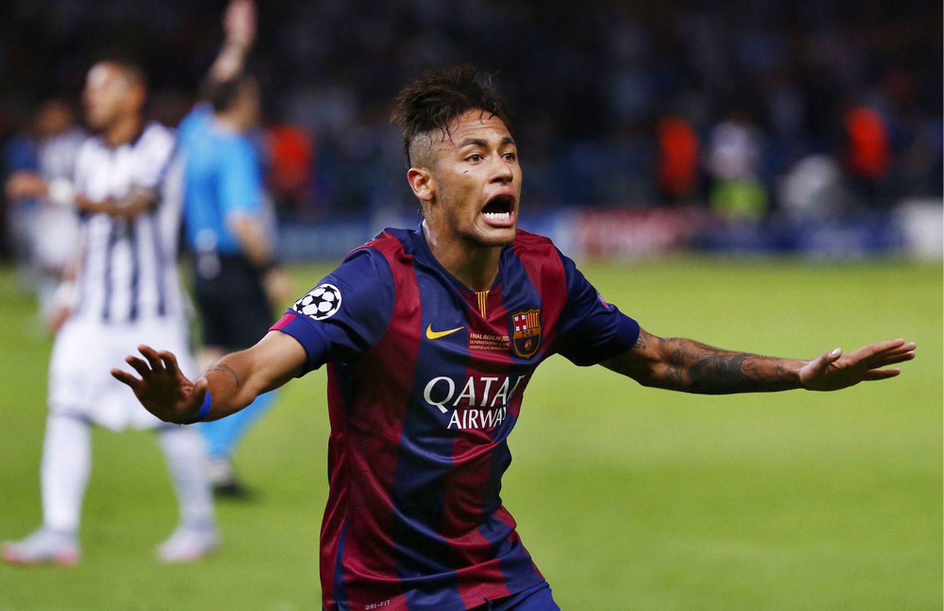 150606_ITA_Juventus_v_ESP_Barcelona_1_3_BRA_Neymar_celebrates_third