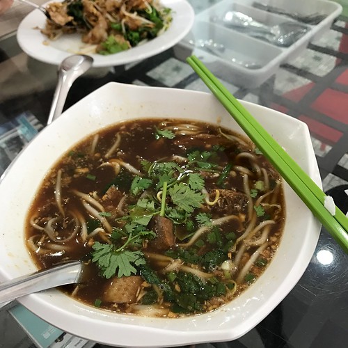 Thai Duck Noodles and Phad Thai at First Thai, Purvis Street, Singapore