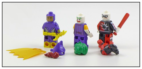 The LEGO Batman Movie 70906 The Joker Notorious Lowrider figures04