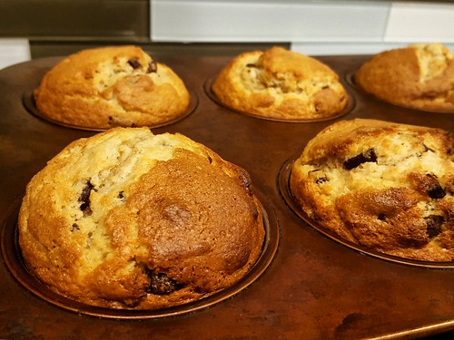 chocolate chunk muffins