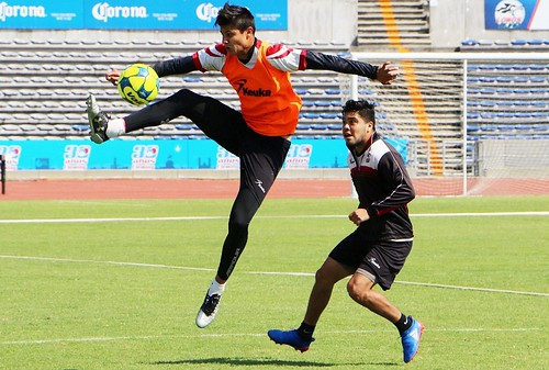 IMG_3372 [Entrenamiento CL2017] Luis Ernesto Pérez: “tenemos tiempo para poder revertir esta situación” Lobos BUAP | Ascenso Mx Fotografías Lobos BUAP para Mv Fotografía Profesional / Edición y retoque www.pueblaexpres.com