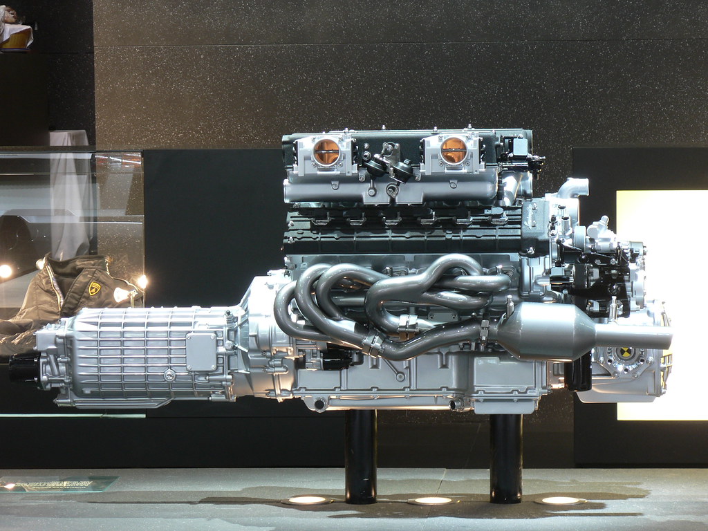 Lamborghini V12 engine | Lamborghini V12 engine from the ...