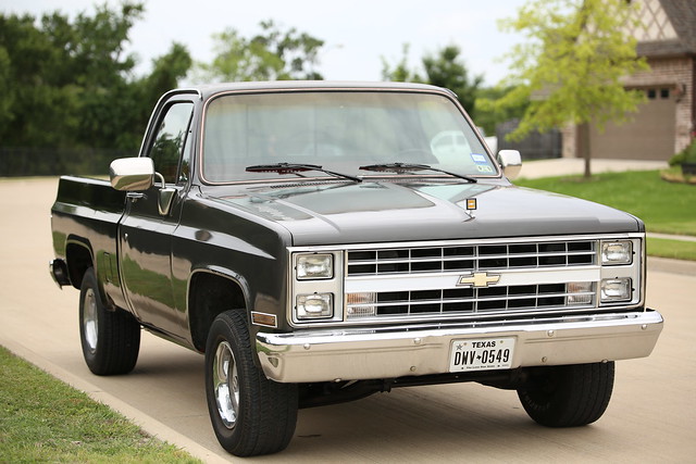1986 Chevy C10 SWB with 350 motor