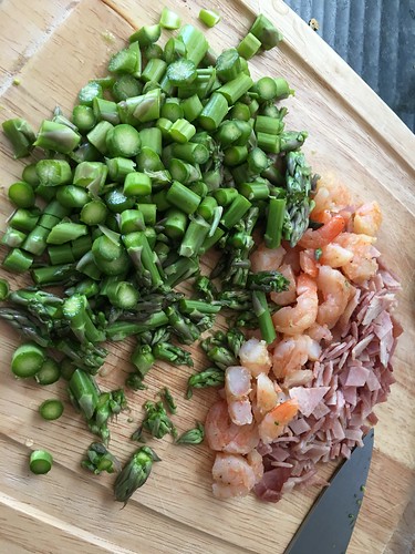 chopped asparagus, shrimps, ham