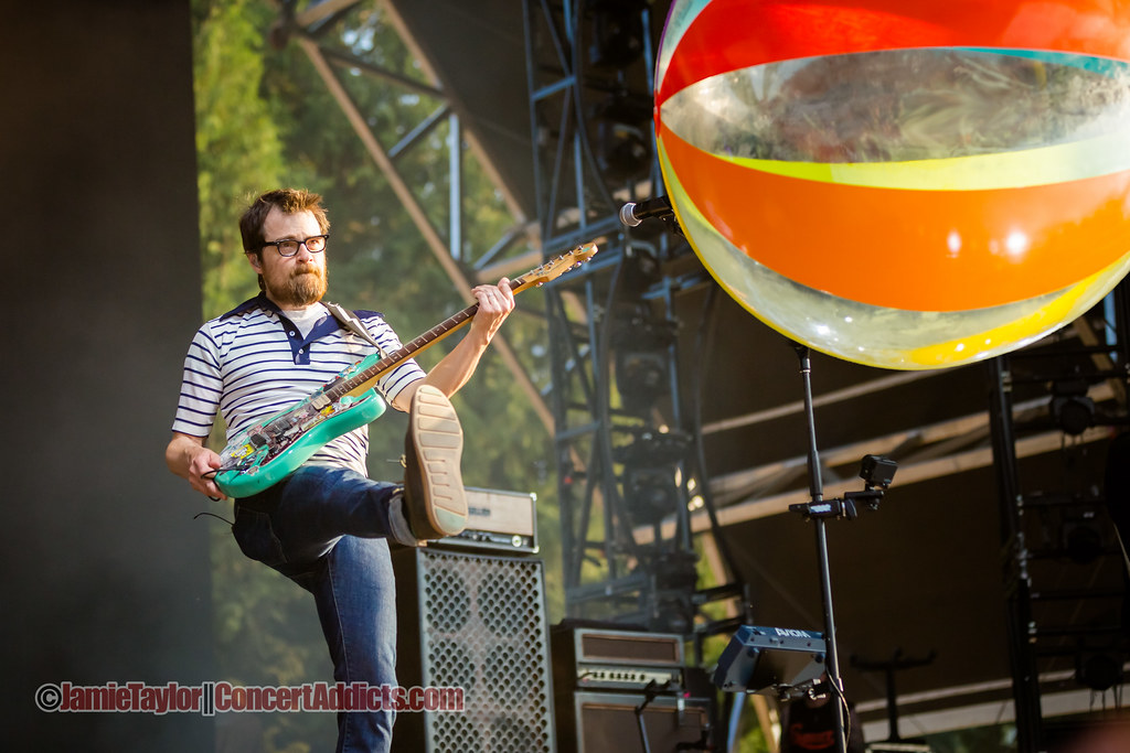 Weezer Performing at Pemberton Music Festival in Pemberton, BC on July 2015