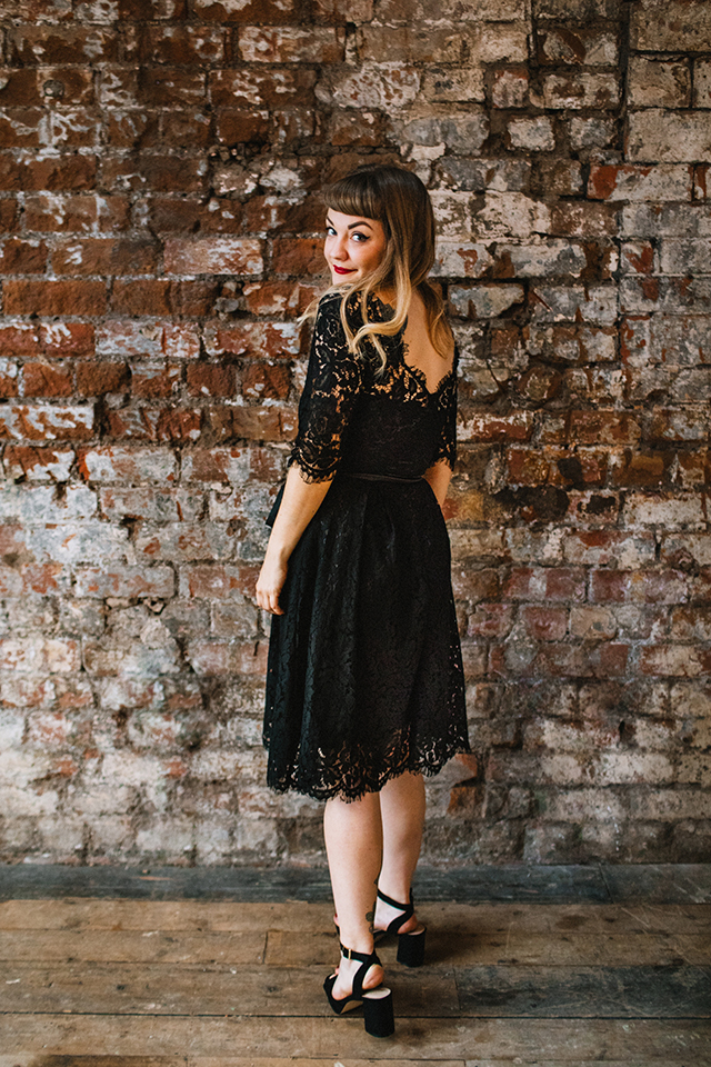 vintage inspired christmas party outfit audrina dress joanie the forge bristol blogger fashion blogger lauren jayne hall photographer