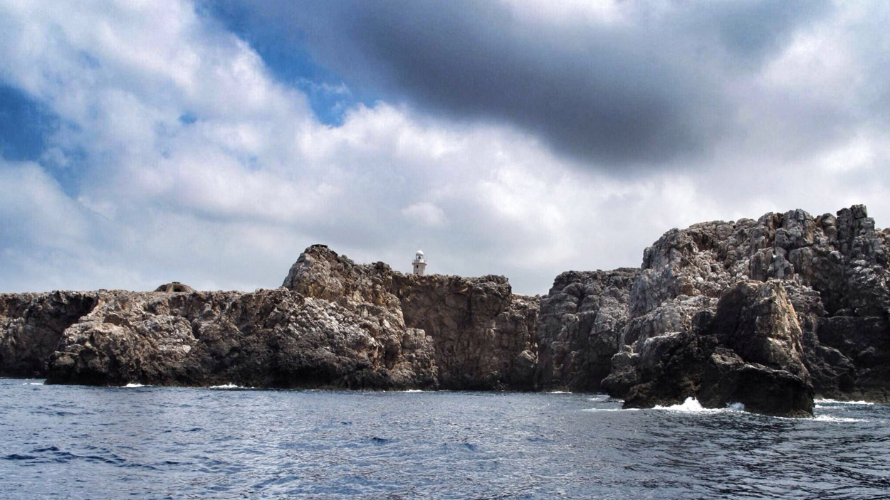 costa norte menorca_menorca en barco_patrimonio natural