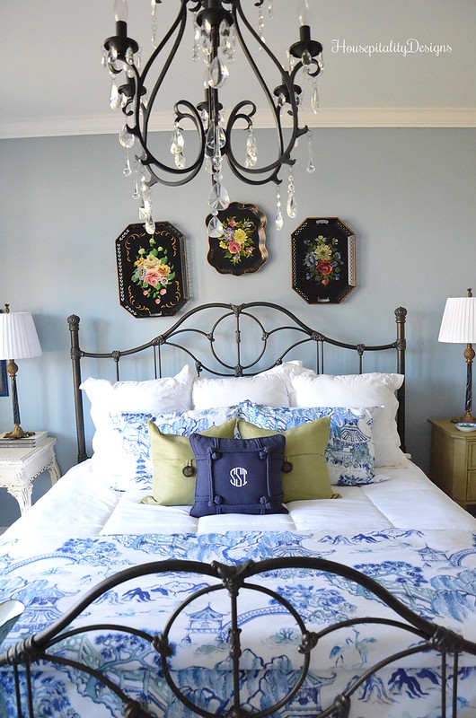 Guest Room-Blue and White-Chinoiserie-Housepitality Designs