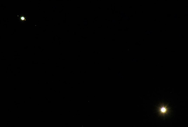 Jupiter dans le ciel en soirée. - Page 2 19130197979_7508913439_b