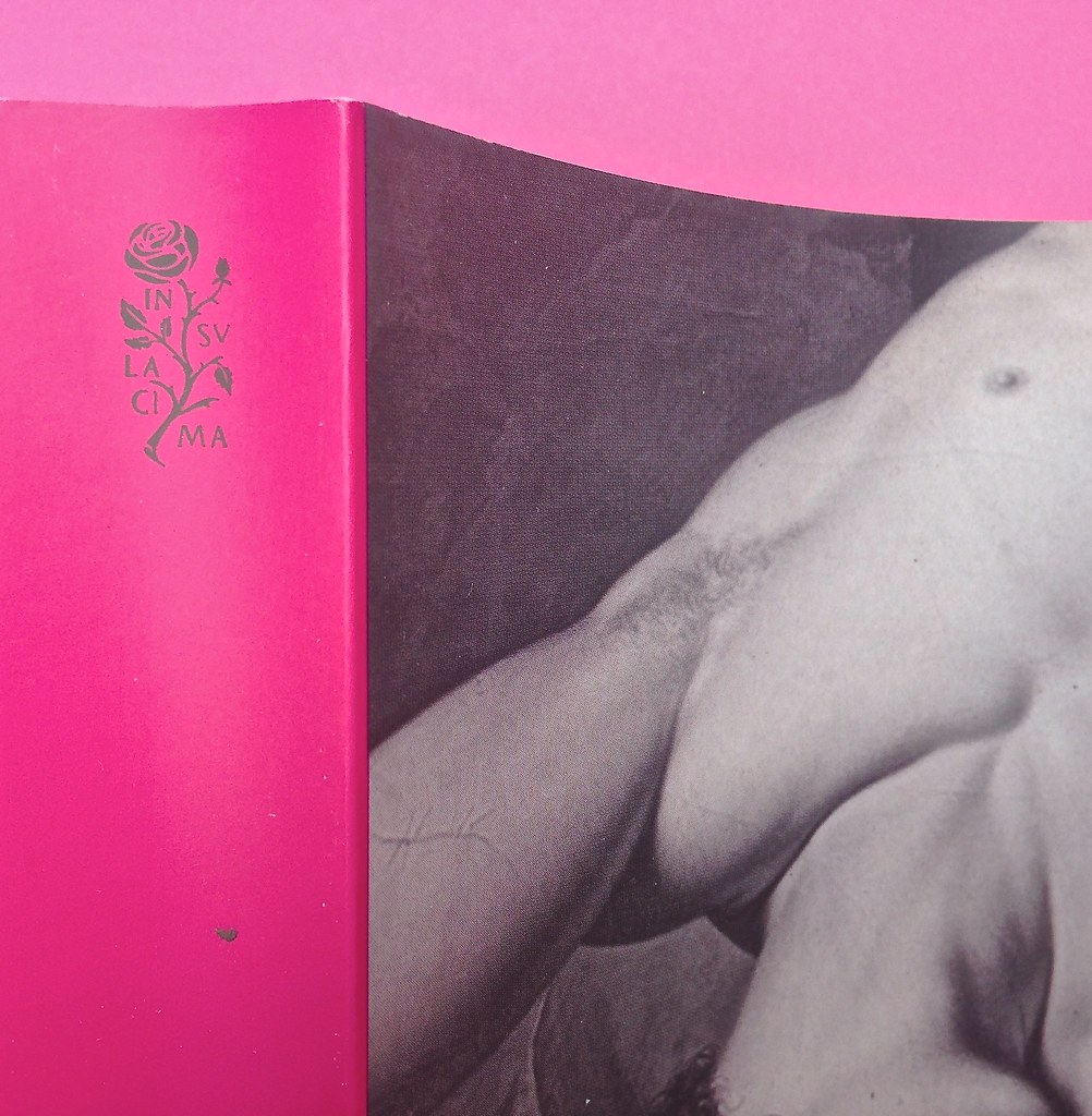 Alberto Milazzo, Uomini e insetti. Mondadori 2015. Art director Giacomo Callo; graphic designer Andrea Geremia. Dorso, copertina (part.), 3