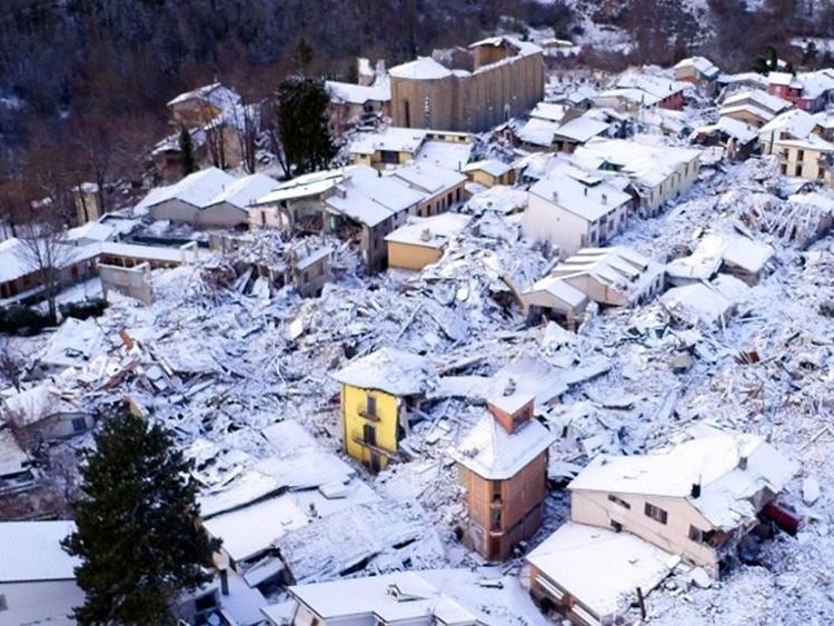 terremoto e neve