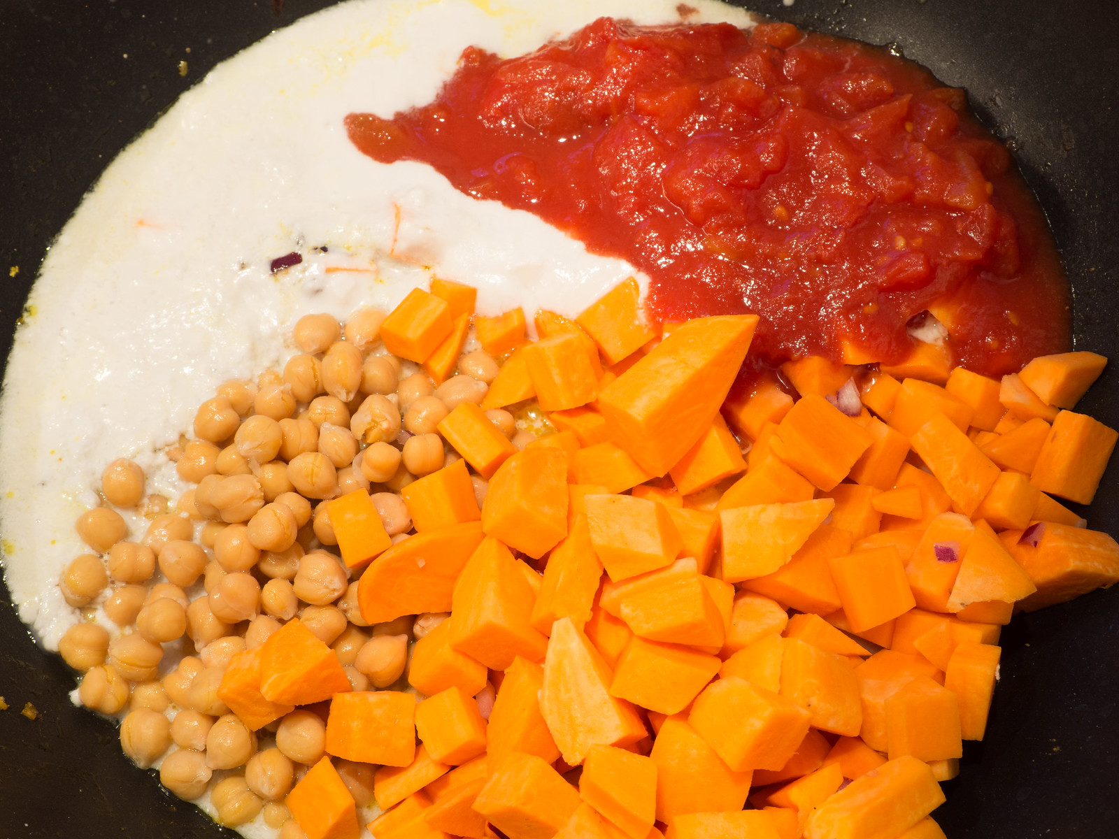 Recipe for Homemade Sweet Potato, Spinach, Chickpea and Coconut Curry