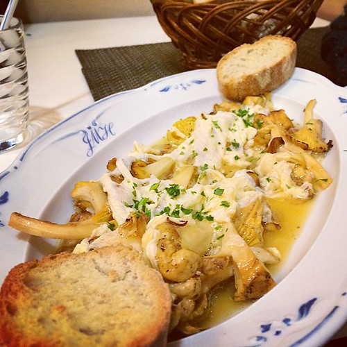 Chanterelles and eggs. One of the best things I've eaten in ages. #sansebastian