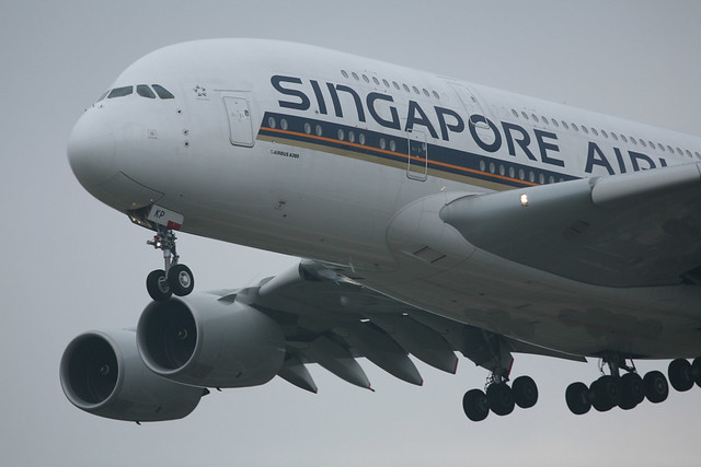 Singapore Airlines 9V-SKP