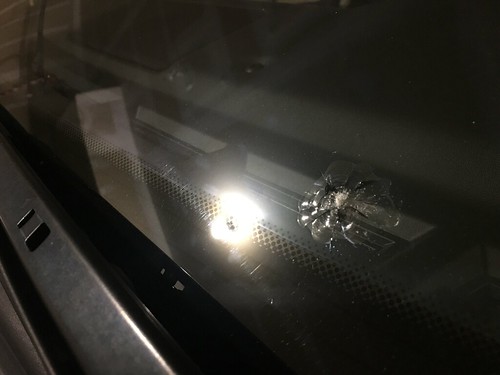 windshield crack,