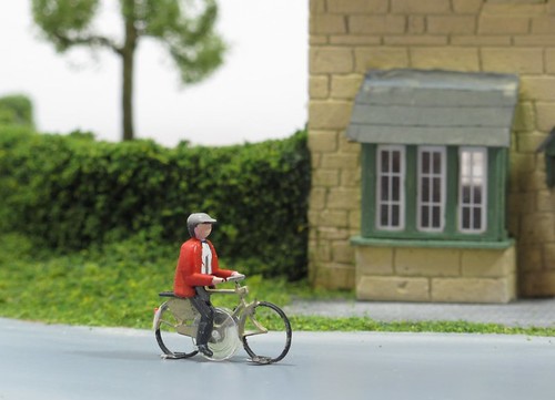 Cyclist diorama