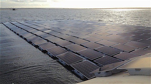 
2025 global floating solar panel market reached 2.7 billion dollars
