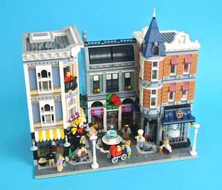 10255 Assembly Square review | Brickset
