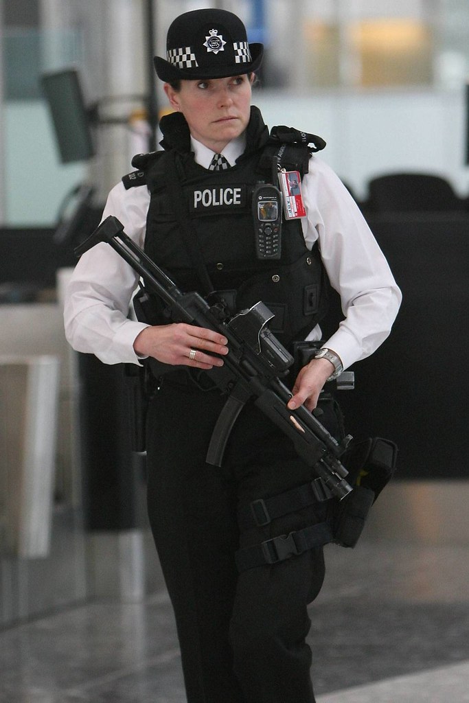 British Armed Policewoman Armed Wpc J K Flickr