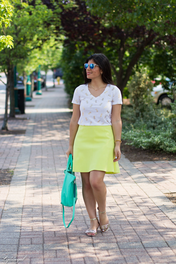 pinapple print tee, neon skirt, leather tote, quay sunglasses-2.jpg