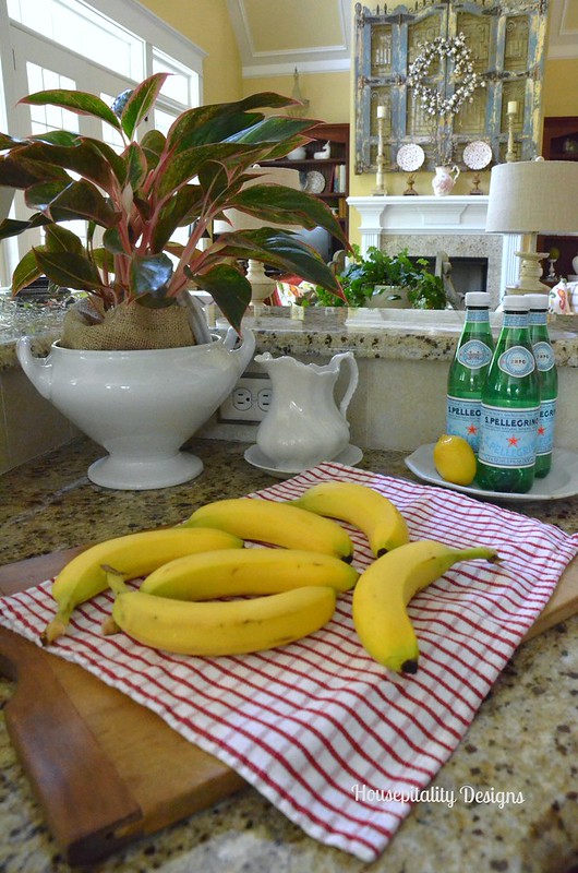 Keeping Bananas Fresh-Housepitality Designs