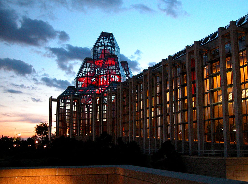 National Gallery of Art, Ottawa  Designed by architect Mosh…  Flickr