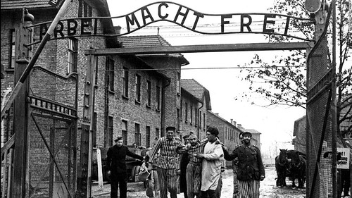 Auschwitz 1945