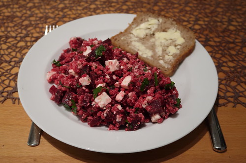 Rote Bete - Graupen - Schafskäse - Salat