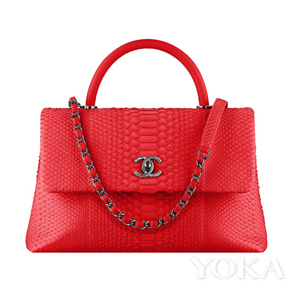 Beautiful new year wanted to back a new package and recommended IT festive red BAG!