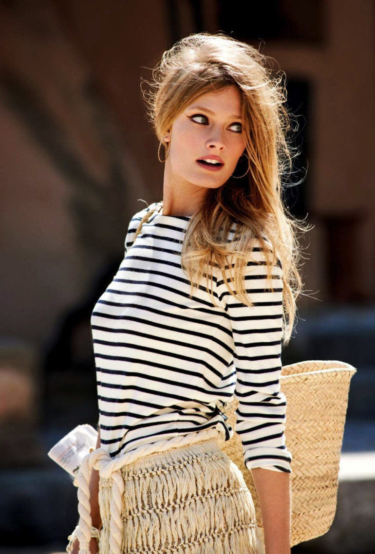 What I would like to wear right now, summer look, beach bag, striped top, gestreept t-shirt, boho skirt, boho rokje, fringe skirt, zomerrokje, zomeroutfit, eyeliner, elle france, editorial, fashion is a party, fashion blogger