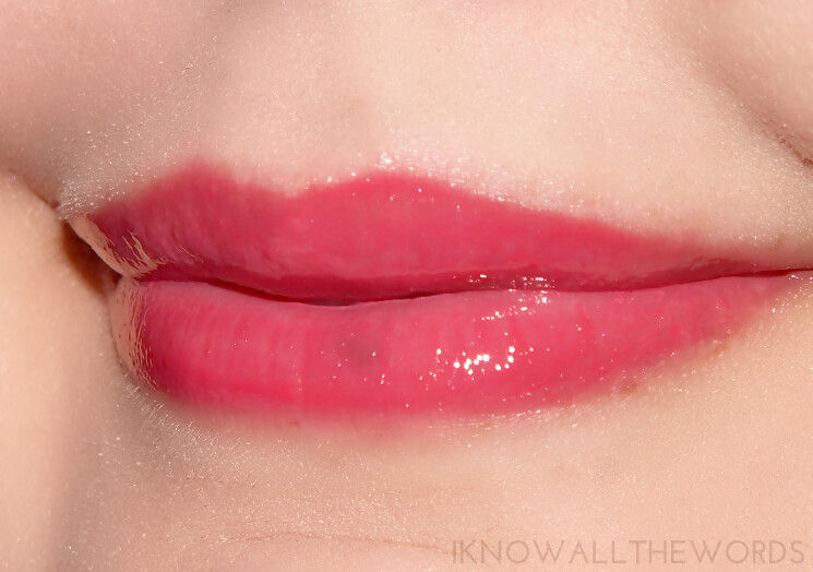 A little bit Lippy with Arbonne Glossed Over Lip Gloss Cosmos (1)