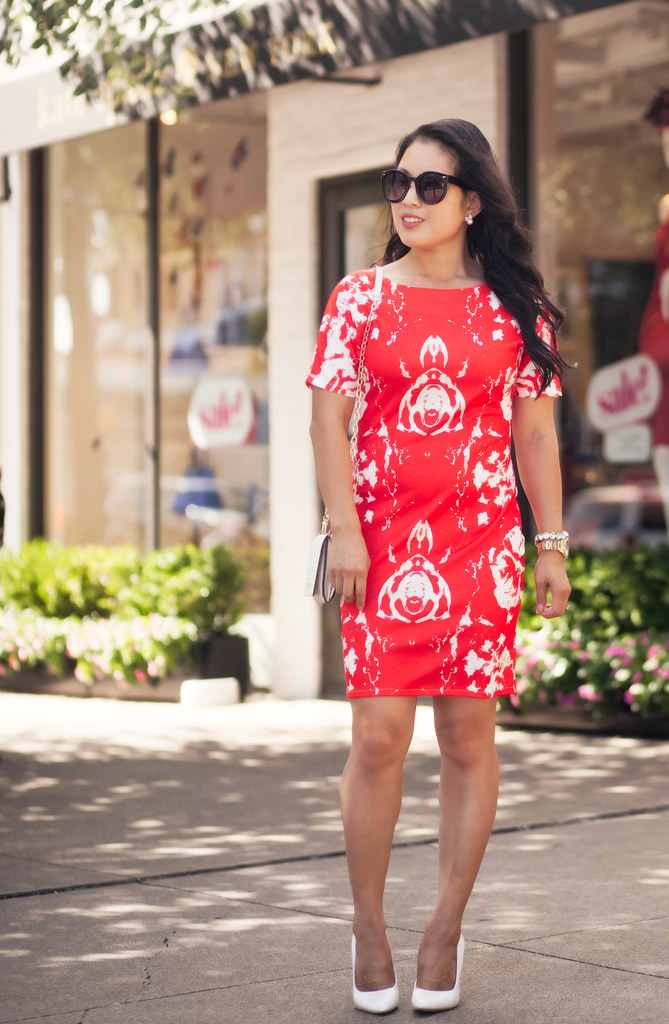 cute & little blog | petite fashion | red rose print dress, tory burch robinson wallet on chain, white pumps