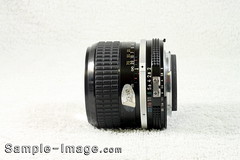 Nikon NIKKOR 85mm f/2 Ai