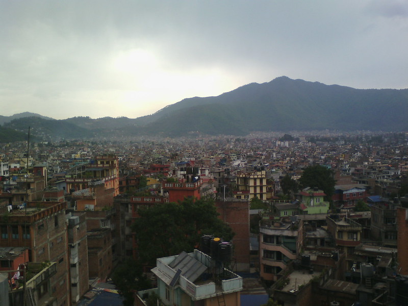 Вид с крыши гостиницы на долину Катманду