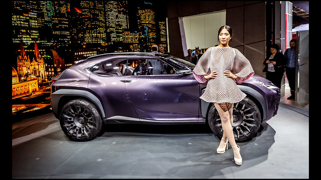 Lexus UX Concept (2016)