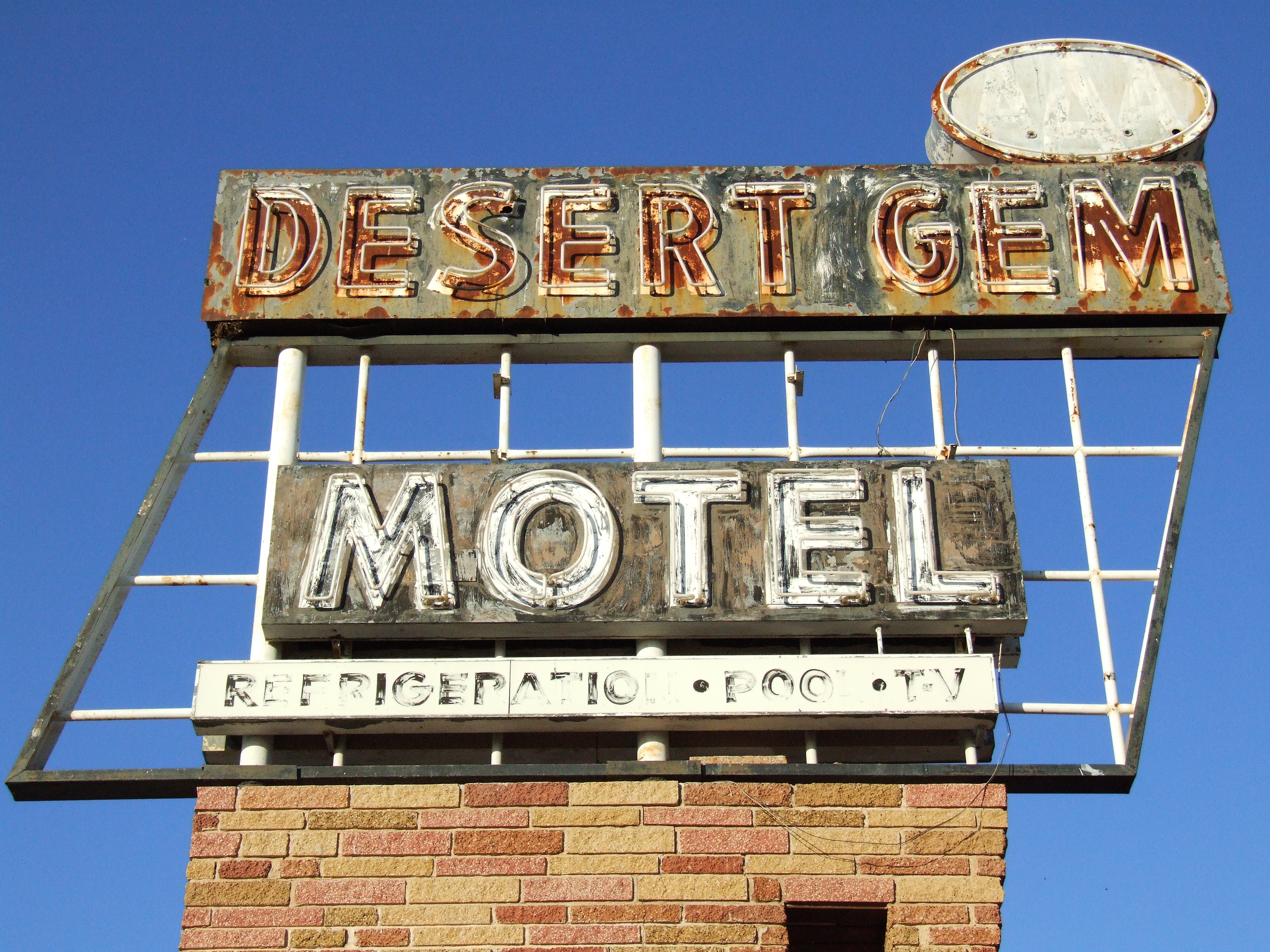 Desert Gem Motel - Gila Bend, Arizona - April 25, 2006